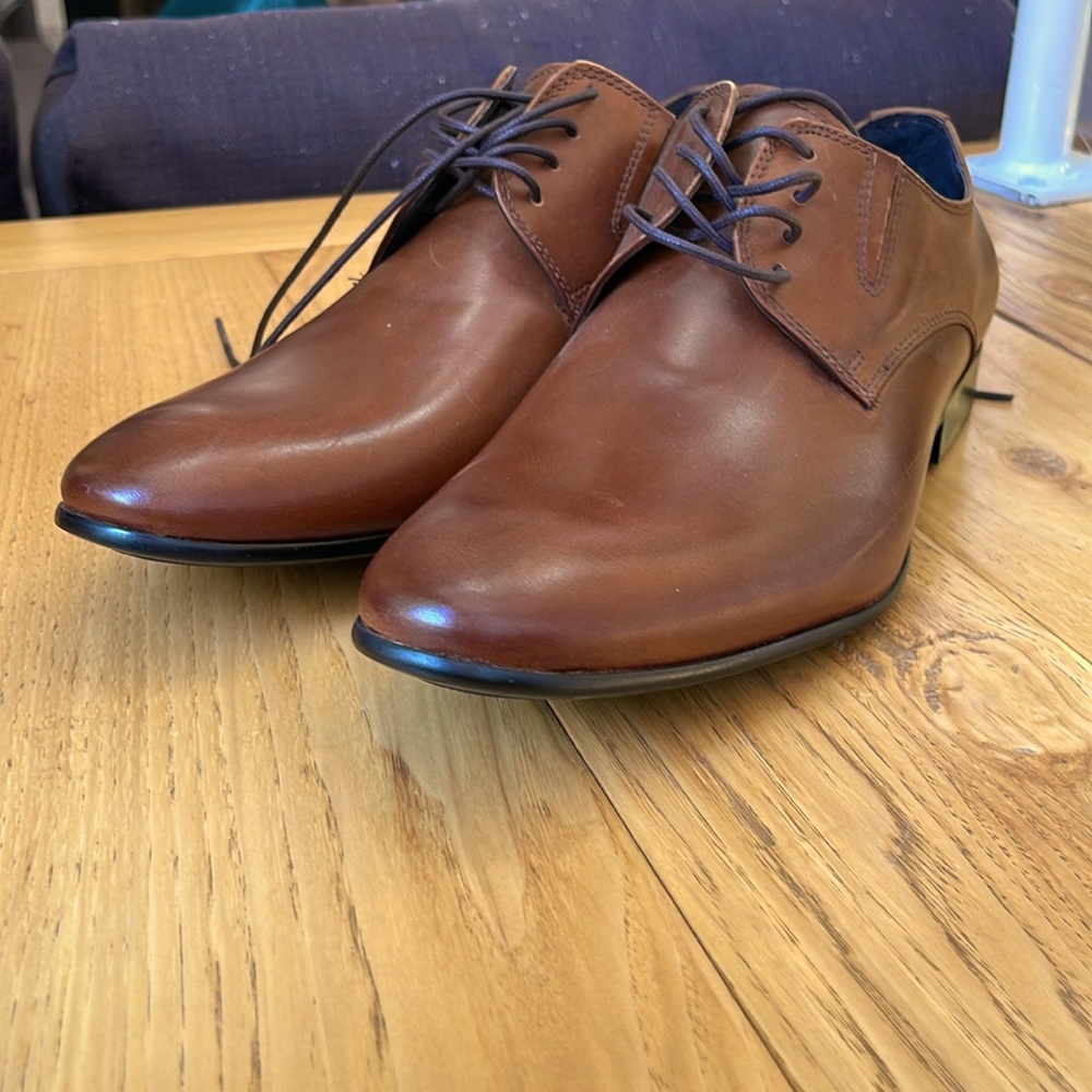 Kenneth Cole Brown 9.5 mens shoes